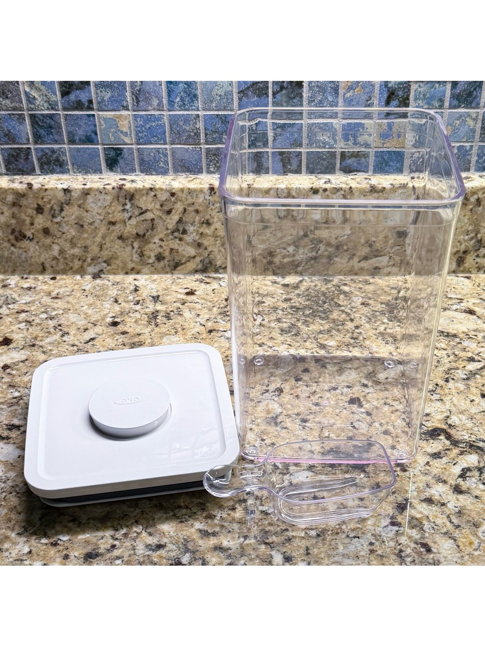 OXO Good Grips POP Container Square Food Storage with Scoop 4.4qt (4.2L)